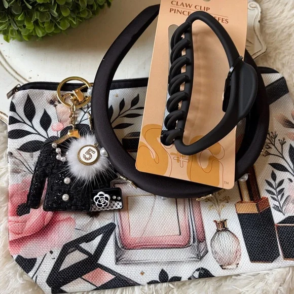 Accessory bundle- embellished hair accessories and makeup bag and purse charm - Picture 7 of 7